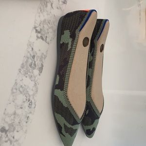 Brand New with Box Roth’s olive camo flats! They stopped selling this color!!!